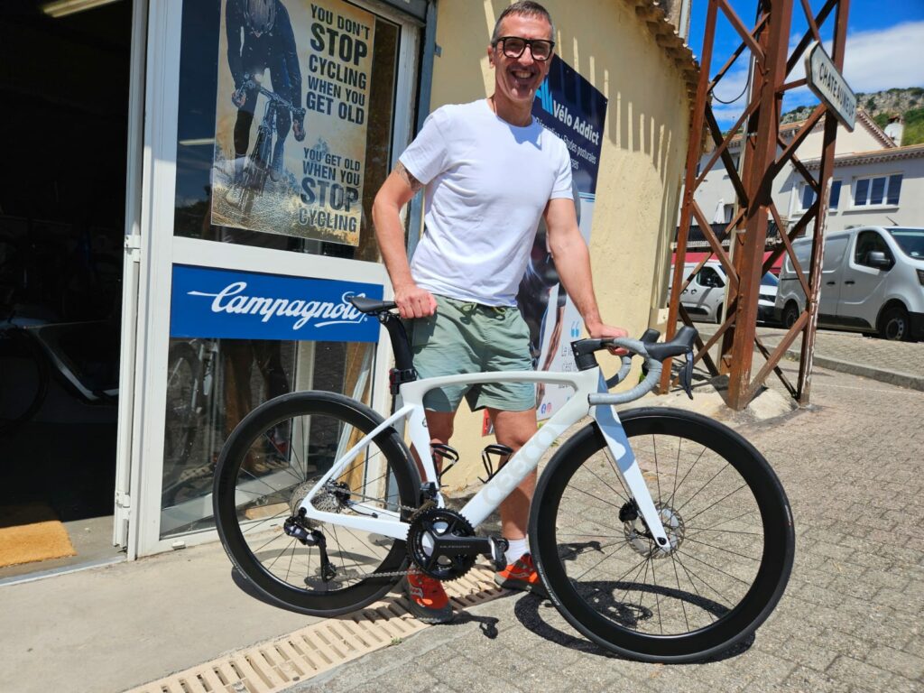 Réception Client de son vélo vendu par VéloAddict